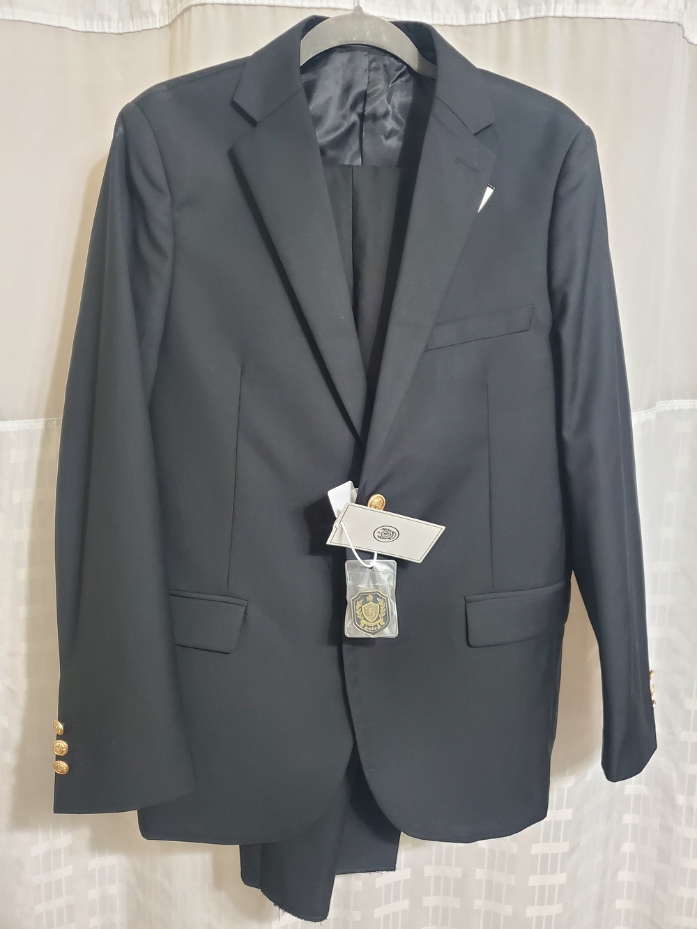 Men's Black Single-Breasted Blazer with Gold Buttons